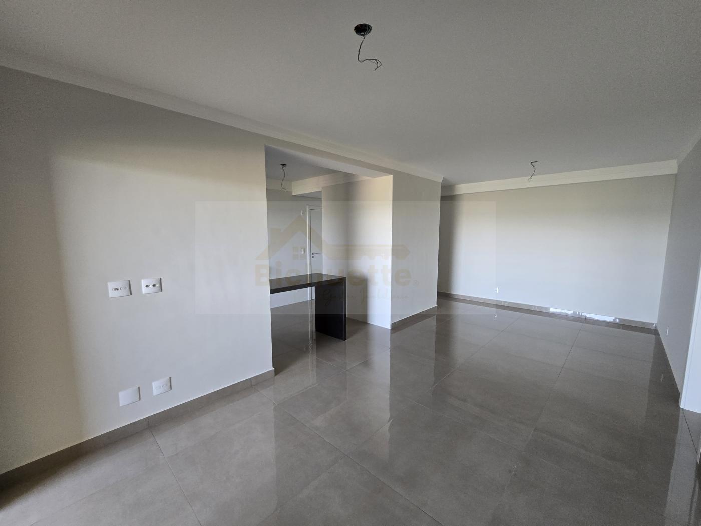 Apartamento à venda com 3 quartos, 126m² - Foto 4
