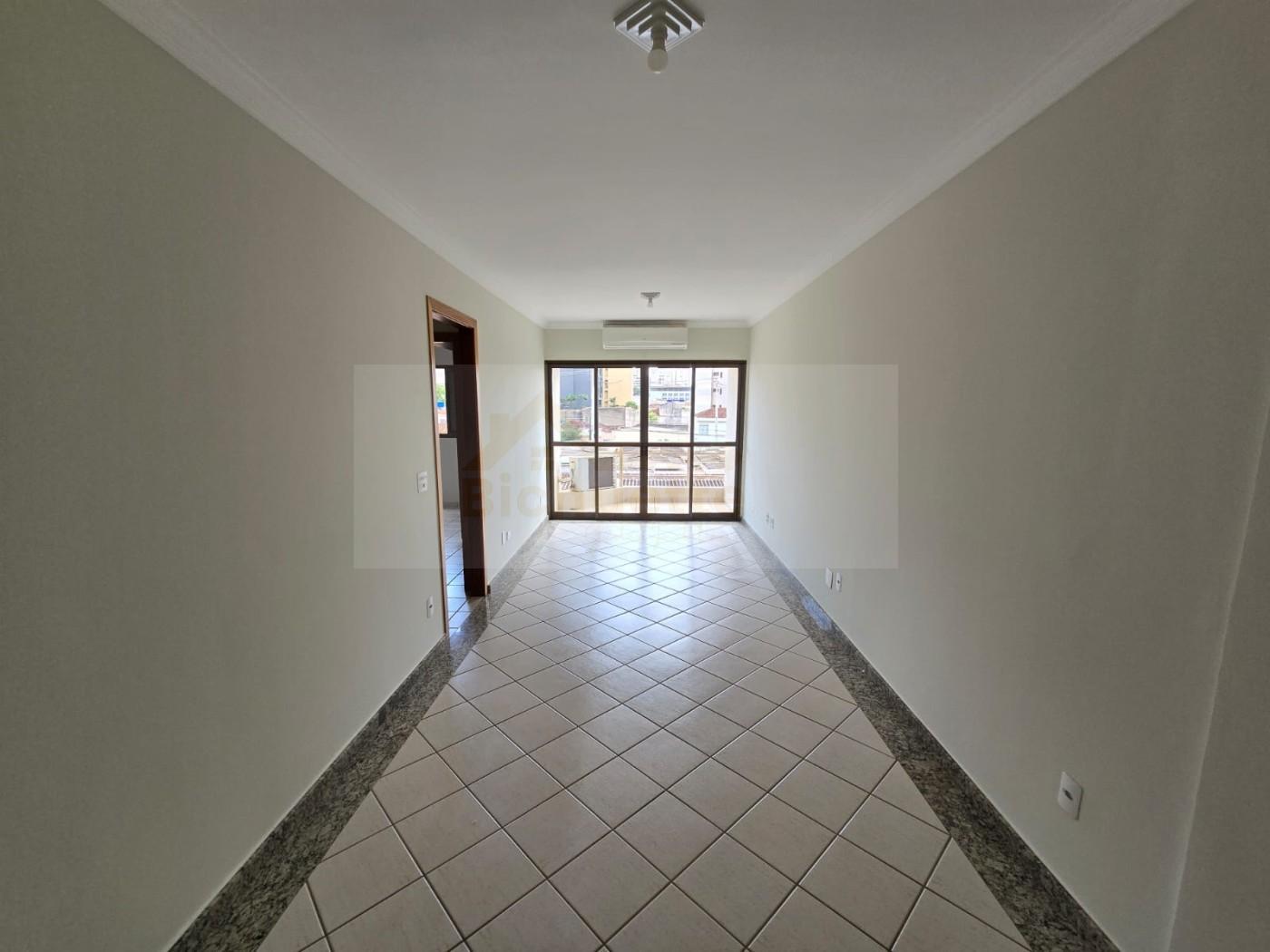 Apartamento à venda com 2 quartos, 72m² - Foto 2