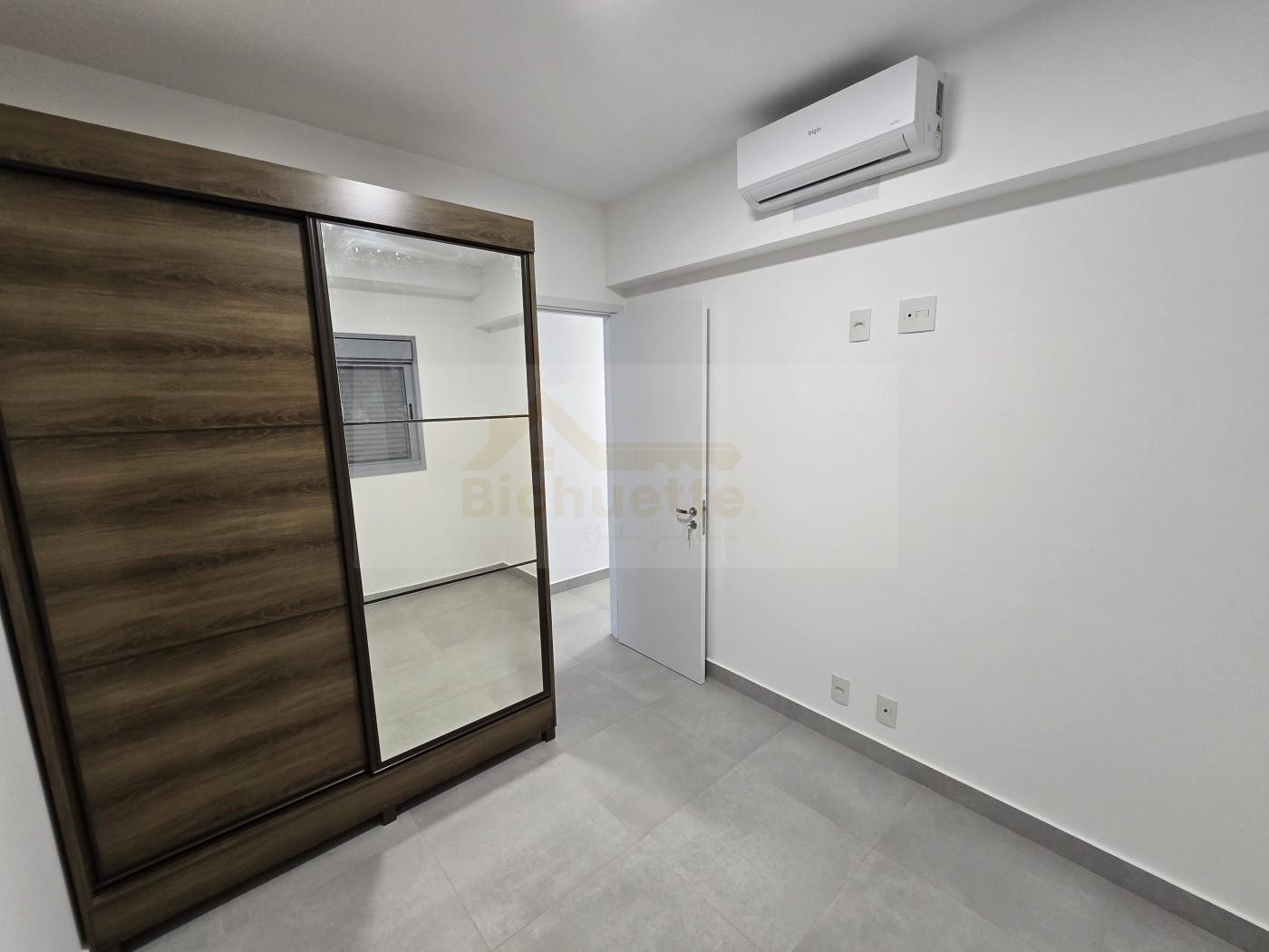 Apartamento para alugar com 3 quartos, 101m² - Foto 11