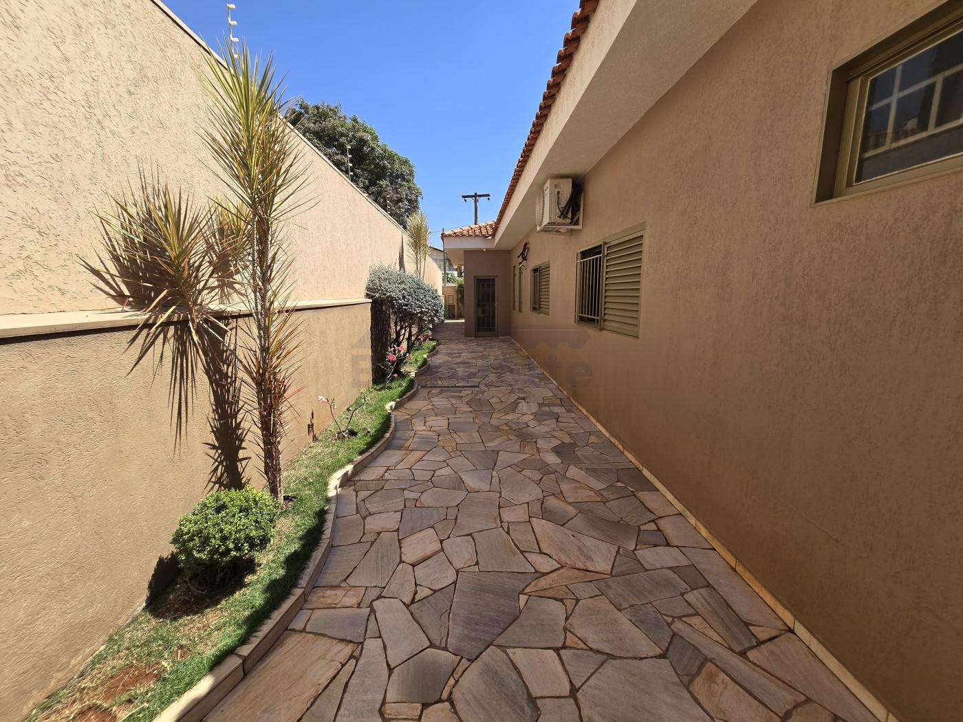 Casa, 4 quartos, 264 m² - Foto 30