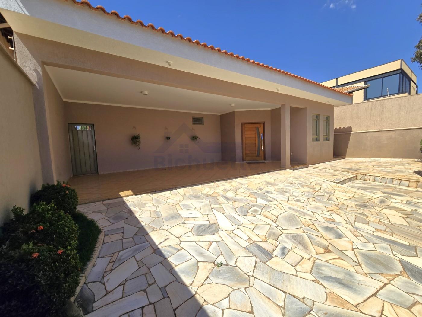 Casa, 4 quartos, 264 m² - Foto 1